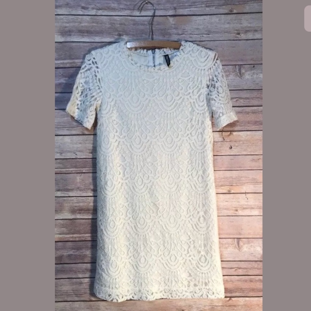 Divided H&M Lace Dress SZ 6 Shift Short Sleeve